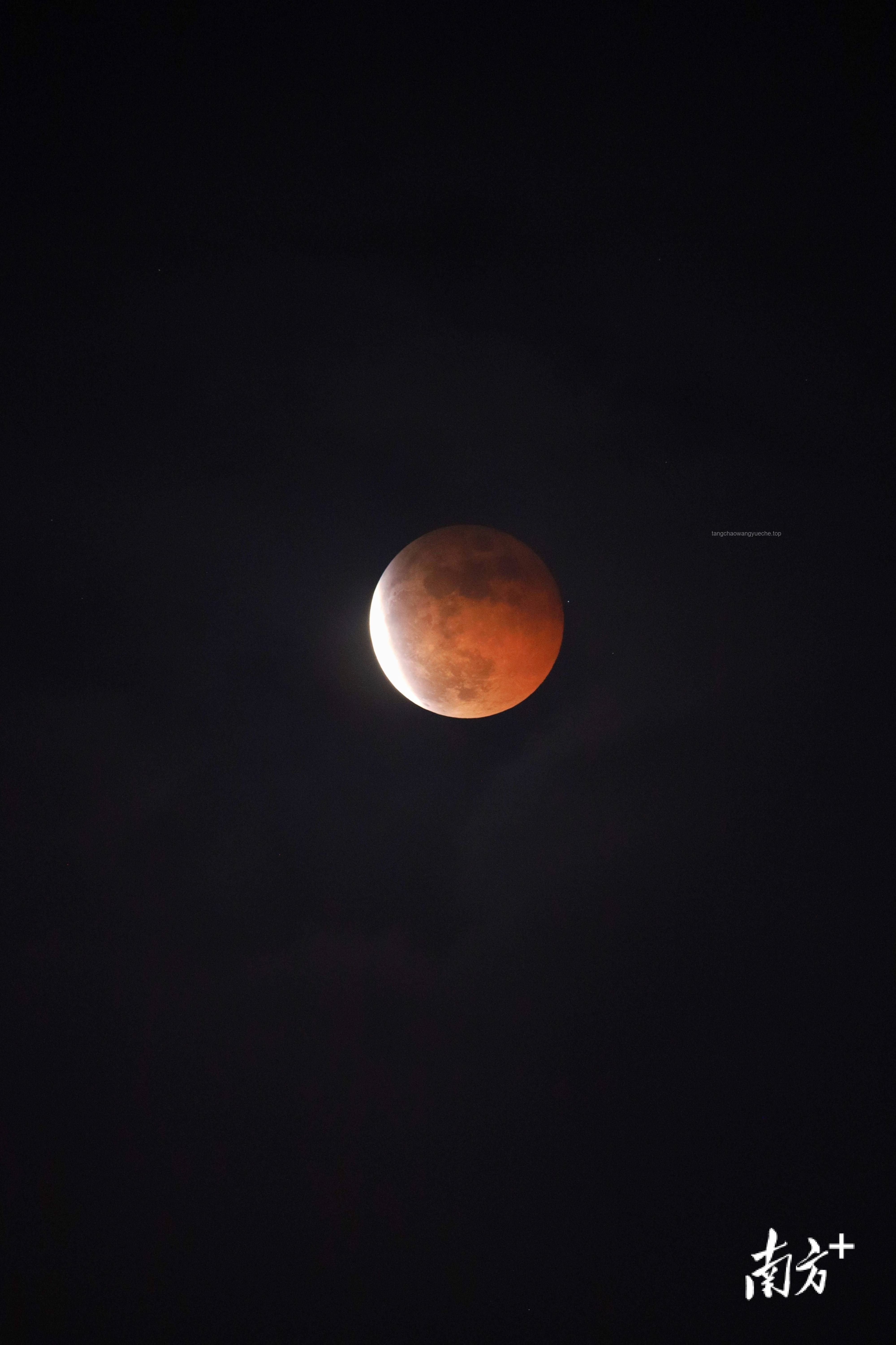官方回应茂名夜空疑现火流星：罕见天文现象引发社会关注
